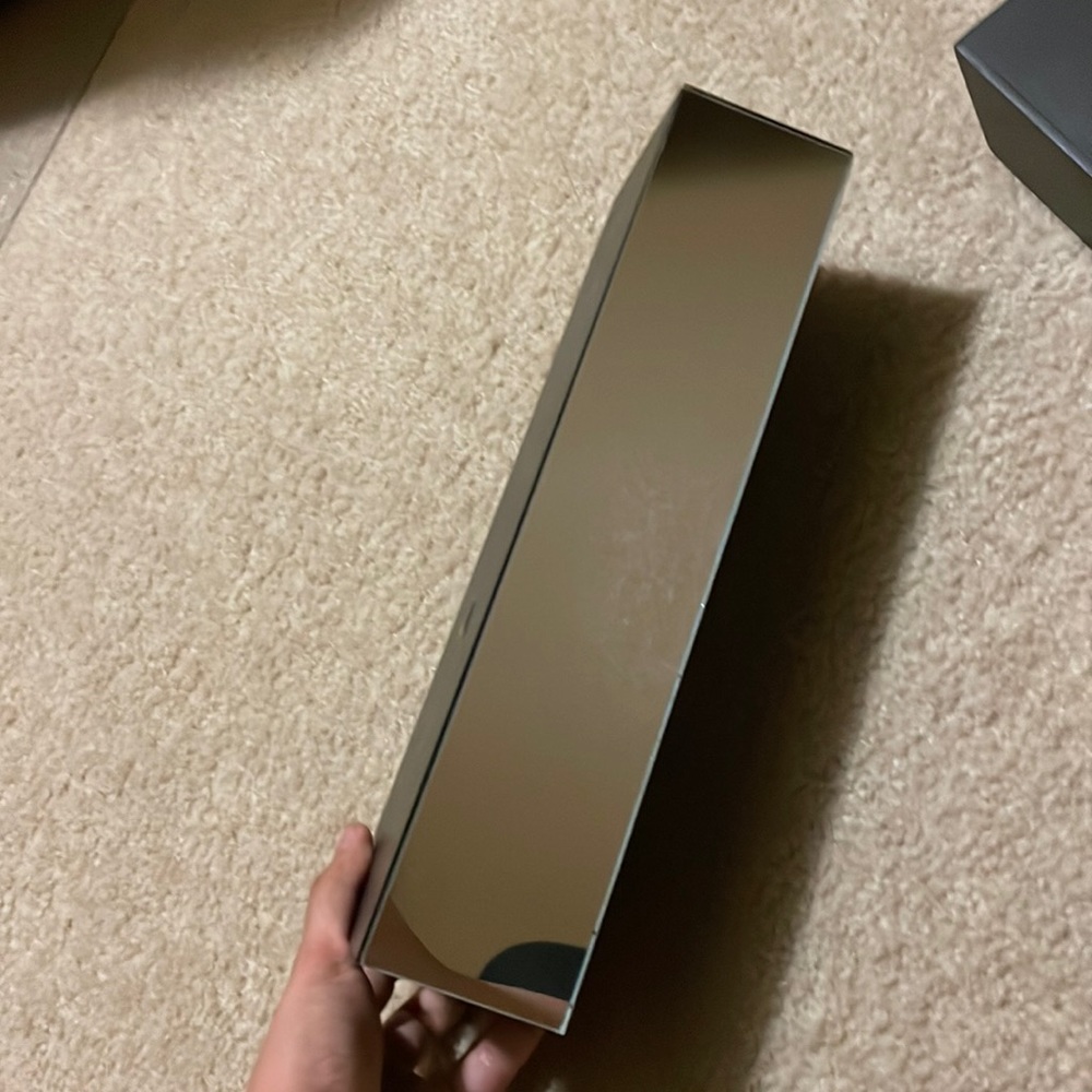 Floating shelves